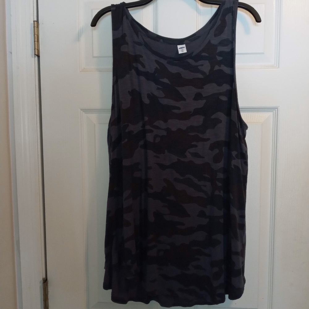 Camo long tank top